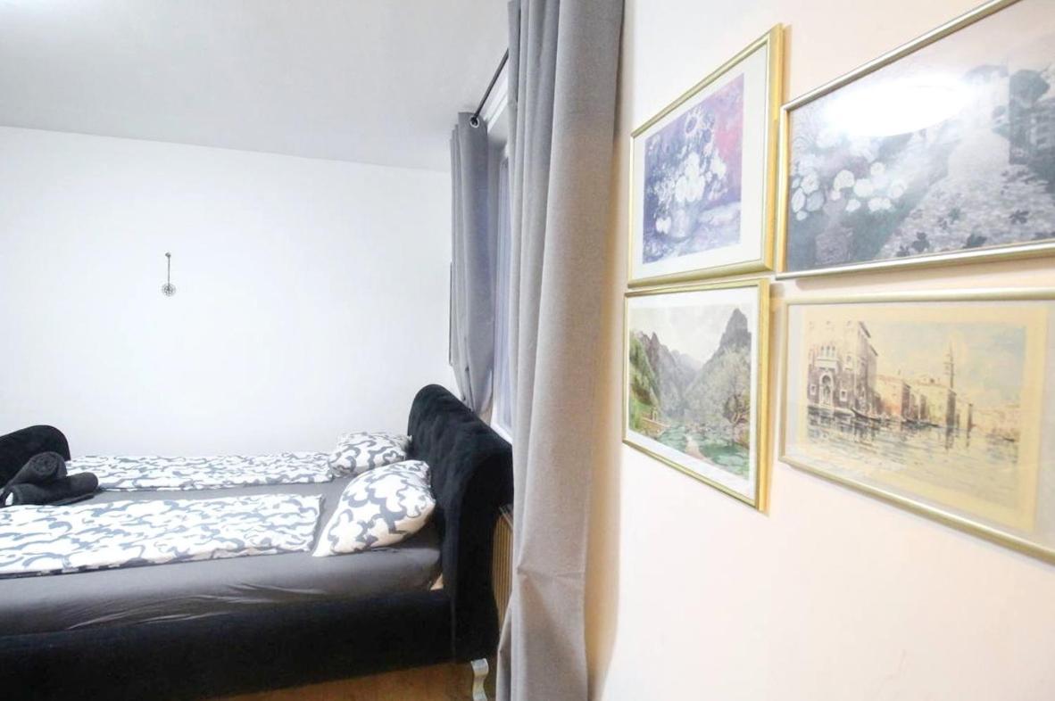 Modern In Millennium Area Apartment Wien