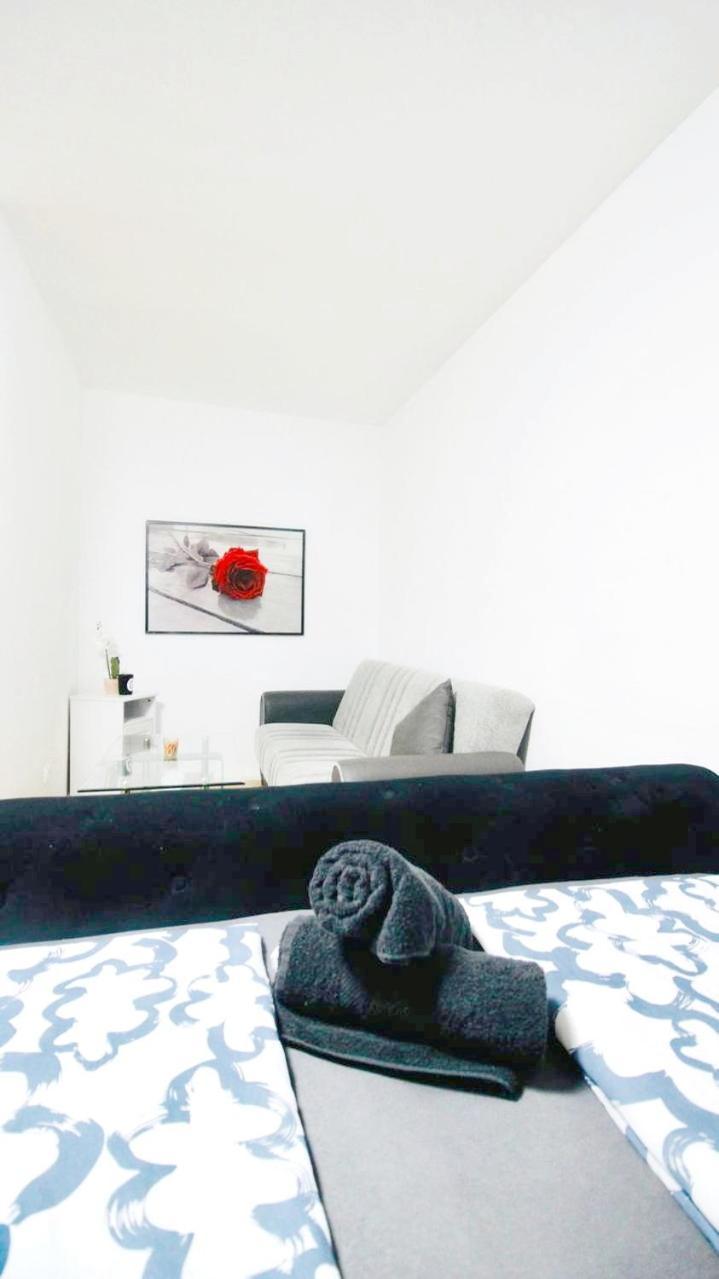 Modern In Millennium Area * Viena